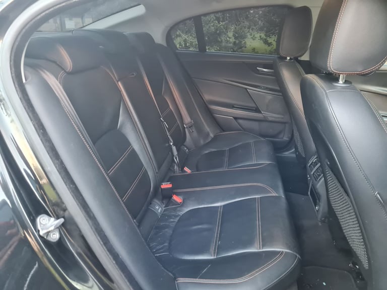 Jaguar, XE, Saloon, 2015, Manual, 1999 (cc), 4 doors