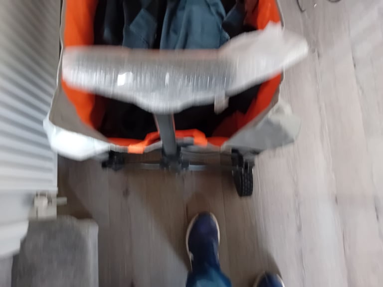 Light weight collapsing  cart 