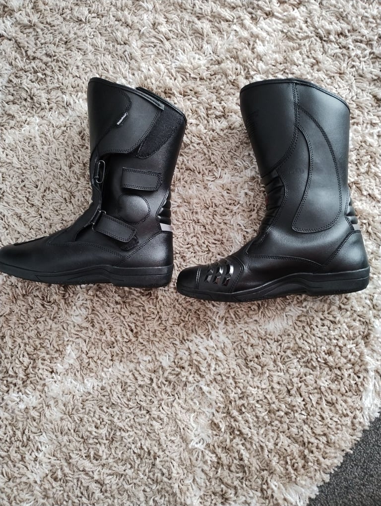 motorcycle boots