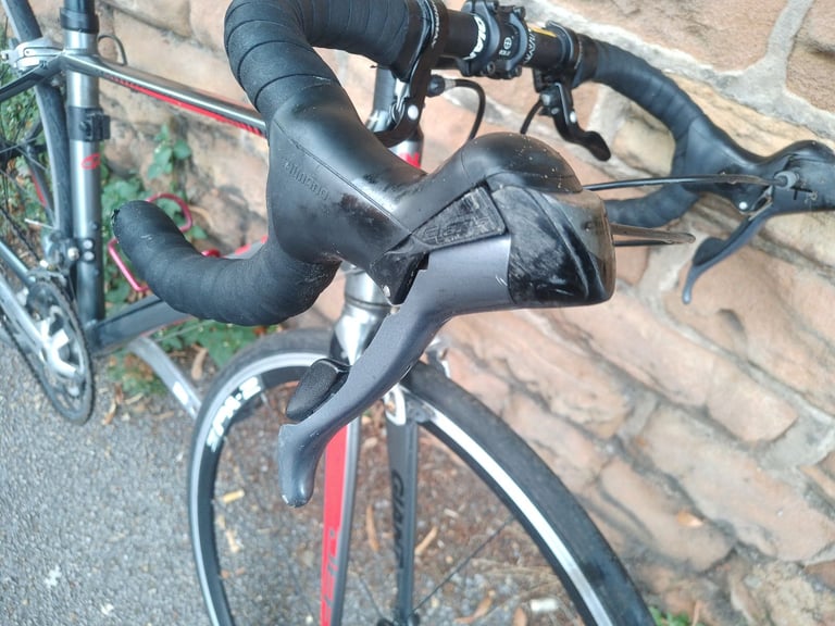 GIANT DEFY XS Light Weight Road Bike VGC