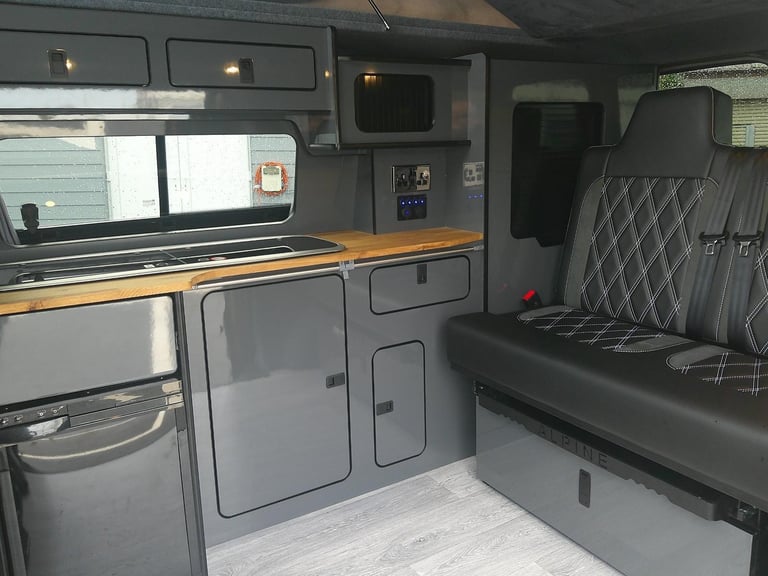 Volkswagen Transporter Alpine Design Conversion DIESEL MANUAL 2021/21