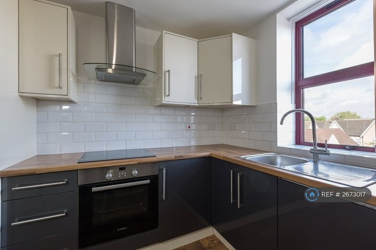 1 bedroom flat in Lincoln Road, Peterborough, PE1 (1 bed) (#2673017)