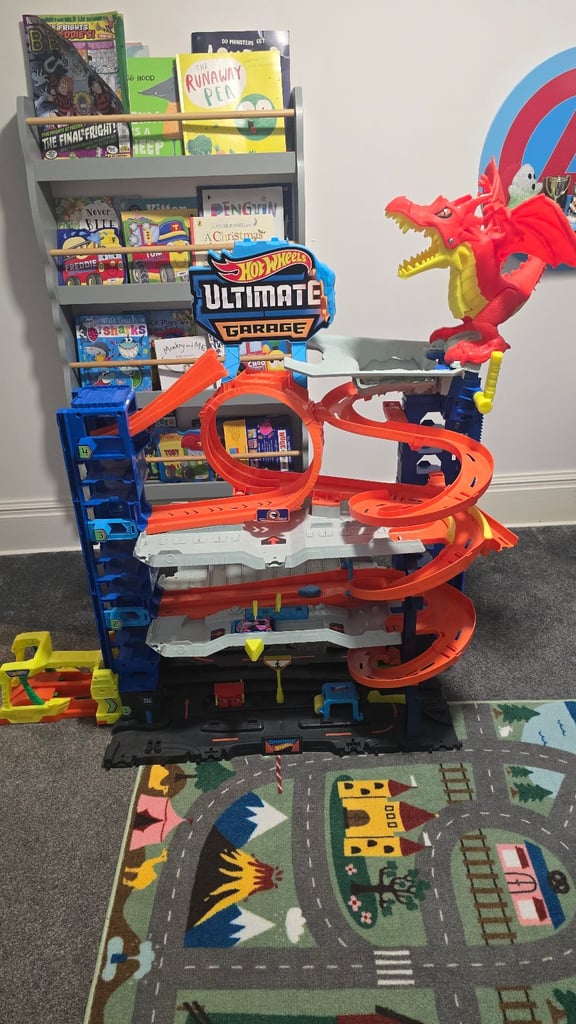 image for Hot wheels ultimate garage