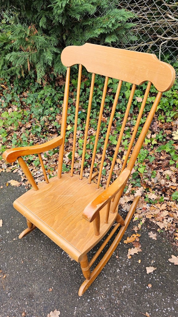 Wooden rocking chair £20