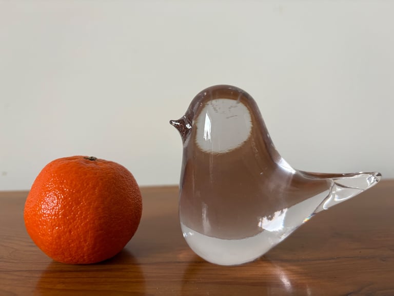 Vintage, Wedgwood, small glass bird.