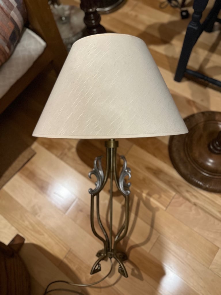 Table lamp, nice metal stand, big lampshade