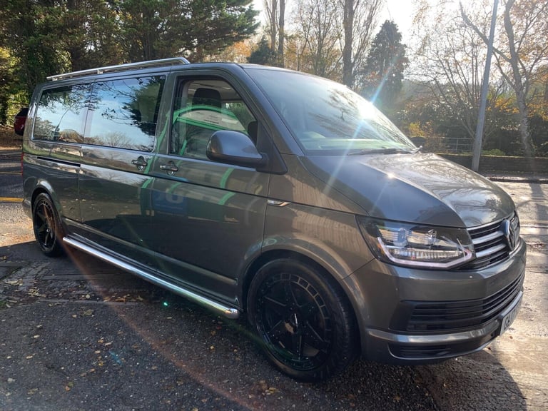 2017 Volkswagen Transporter Shuttle 2.0 TDI SE Minibus Double Cab 5dr Diesel DSG FWD LWB Euro 6 (...
