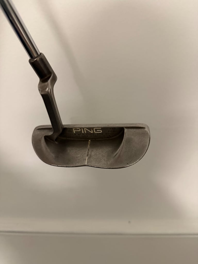 Full set of Wilson, Titlesit, ping golf clubs + Wilson cart bag