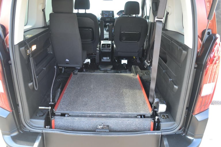 PEUGEOT RIFTER 1.5 WAV wheelchair accessible vehicle 2021
