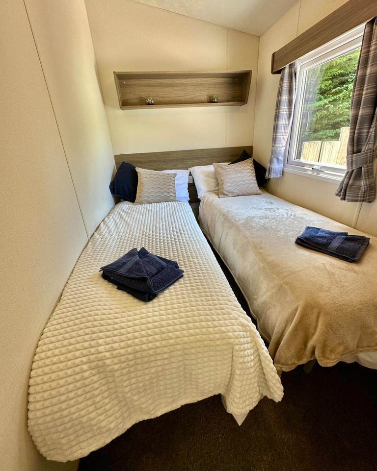 Cheap Static Caravan For Sale Only £19995 with no Site Fees To Pay Until 2027