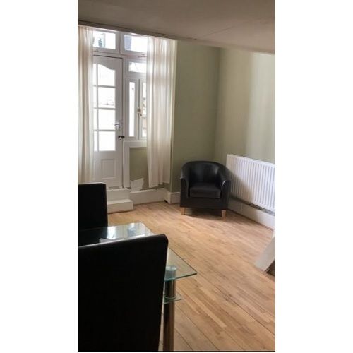 Double Mezzanine Studio With Patio on Prince's Square, Notting Hill/Bayswater, W2 4PX