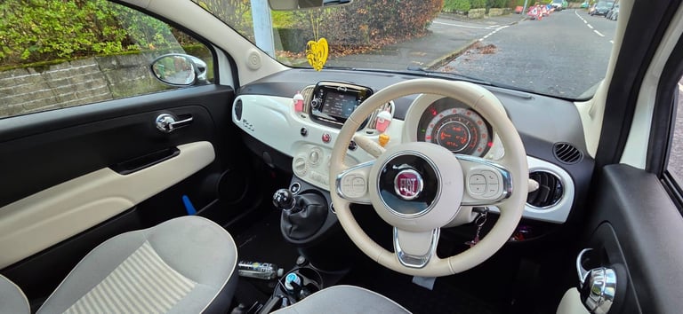 ***FIAT 500 COLLEZIONE 2018 LOW MILEAGE ***