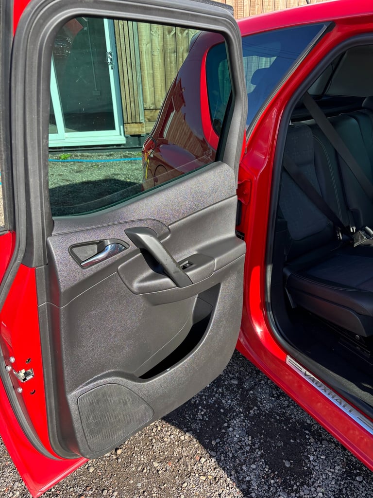 2012 Vauxhall Meriva 1.4i 16V SE 5dr MPV Petrol Manual