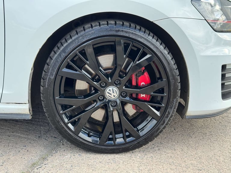 2015 Volkswagen Golf 2.0 Golf GTi Launch 3dr - NATIONAL DELIVERY* Hatchback Petrol Manual