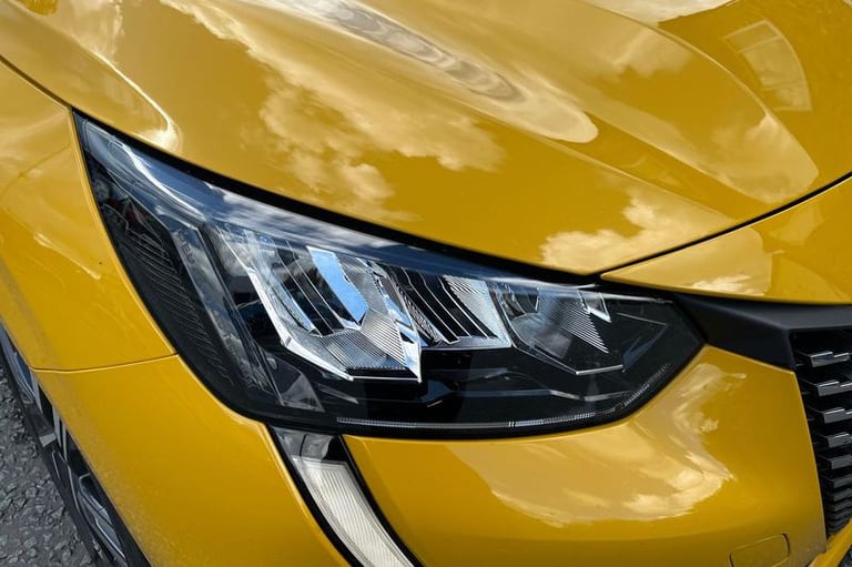 2023 Peugeot 208 1.2 PureTech 100 Allure Premium + 5dr HATCHBACK PETROL Manual