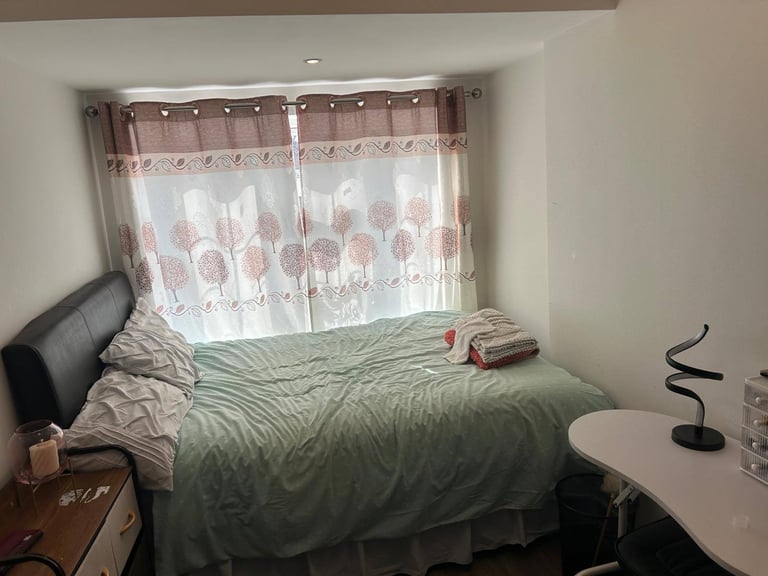 Shared room to rent out