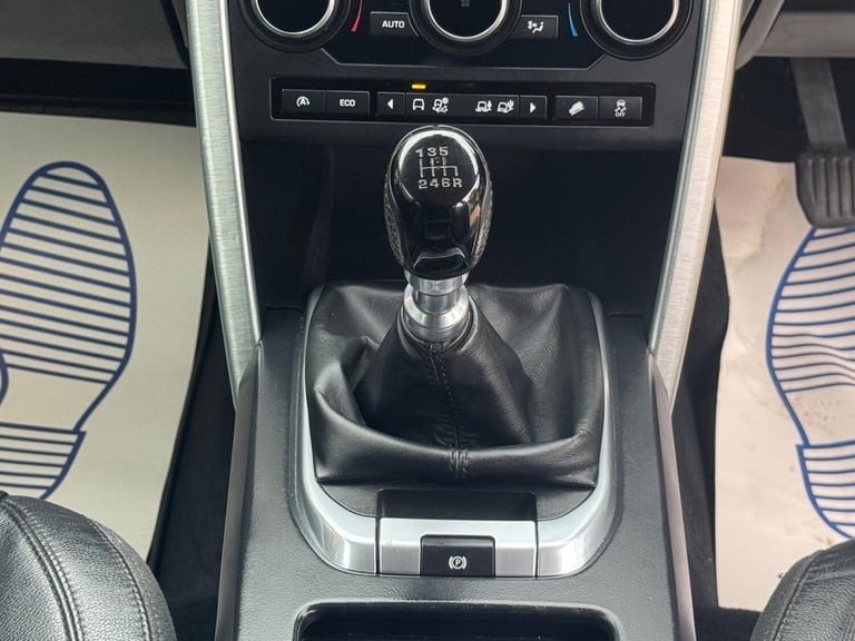 2017 Land Rover Discovery Sport 2.0 TD4 SE Tech 4WD Euro 6 (s/s) 5dr ESTATE Diesel Manual