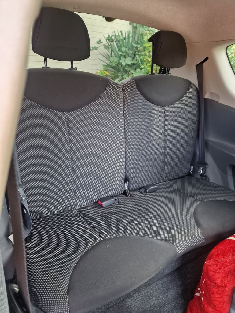 Toyota, AYGO, Hatchback, 2011, Manual, 998 (cc), 3 doors