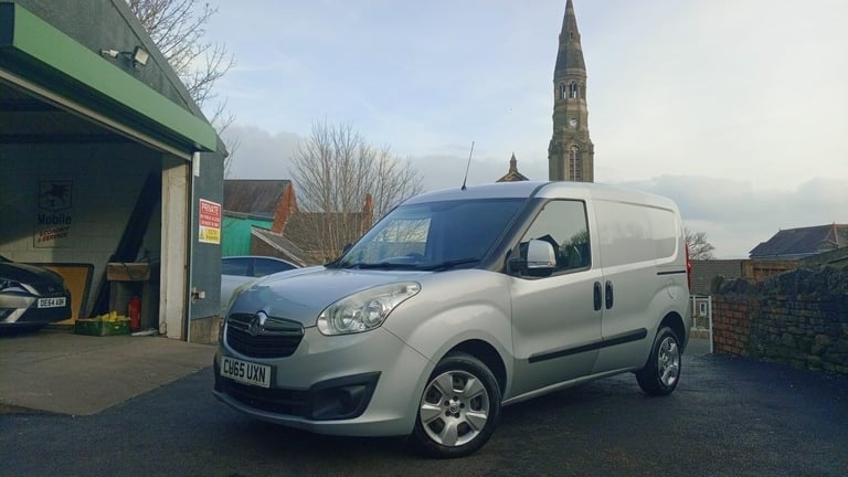 Vauxhall Combo 98,000 miles! NO VAT! Bluetooth!