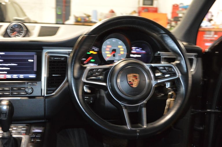 PORSCHE MACAN 3.0 V6 S PDK 4WD Euro 6 (s/s) 5dr 2017