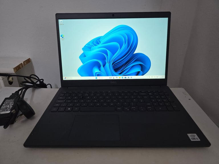 Dell i5 10th Gen 15.6" 1080p Full HD Laptop 16GB DDR4 RAM 256GB SSD win 11 Pro