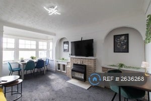 2 bedroom house in West Court, Southsea, PO4 (2 bed) (#2636268)