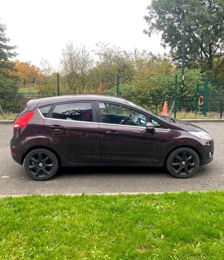 Ford Fiesta Titanium 1.6 (2010) MOT 9 mo, Fully Serviced