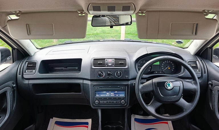 2010 Skoda Fabia 1.2 S Euro 5 5dr HATCHBACK Petrol Manual