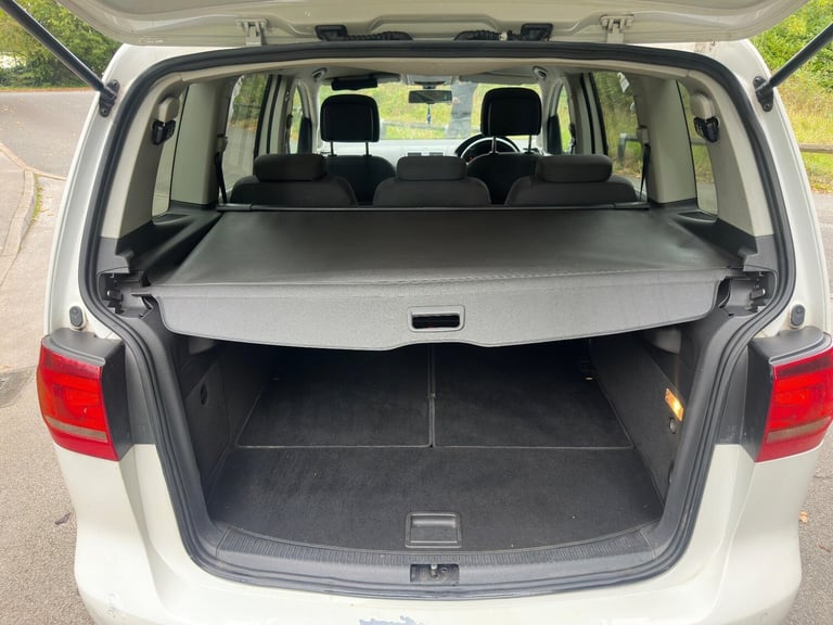 2013 Volkswagen Touran 1.6 TDI SE DSG Euro 5 5dr MPV Diesel Automatic