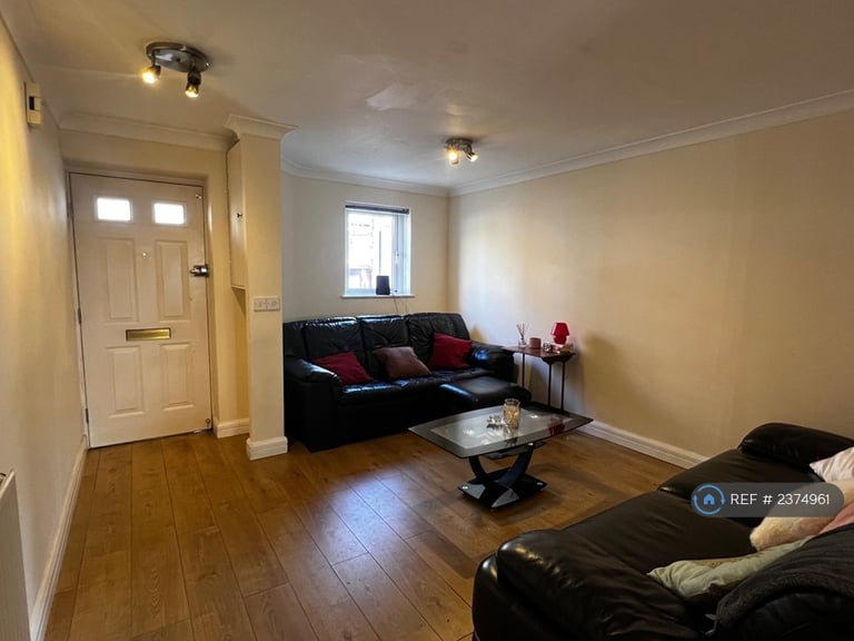 4 bedroom house in Augusta Court, Exeter, EX1 (4 bed) (#2374961)