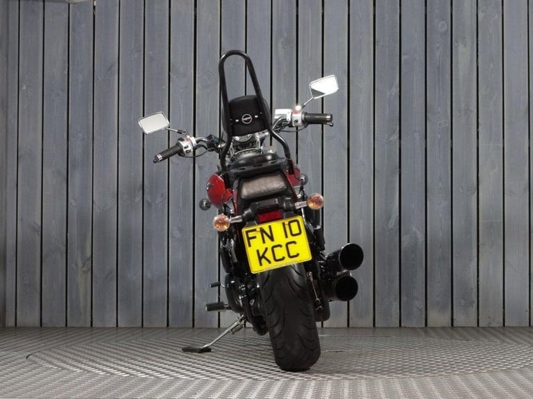 2010 10 SUZUKI INTRUDER 800
