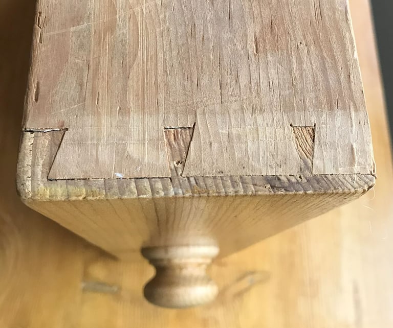 A VICTORIAN PINE SIDE TABLE