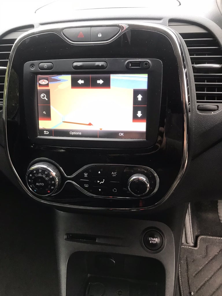 2017 Renault Captur 1.5 dCi 110 Dynamique S Nav 5dr HATCHBACK Diesel Manual Low miles only 48k 