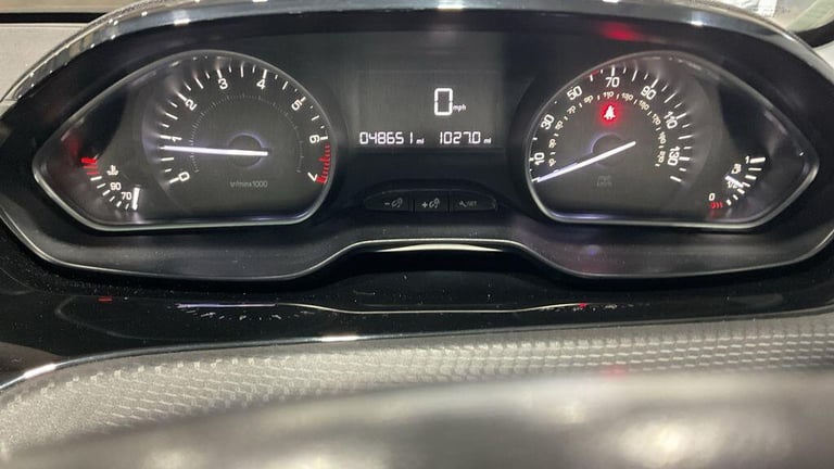 2016 Peugeot 208 1.2 PureTech Allure Euro 6 5dr HATCHBACK Petrol Manual