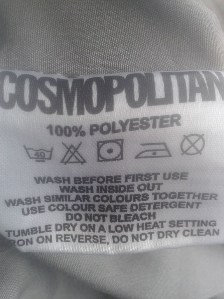 LIKE NEW GREY PINTUCK KING SIZE DUVET COVER SET