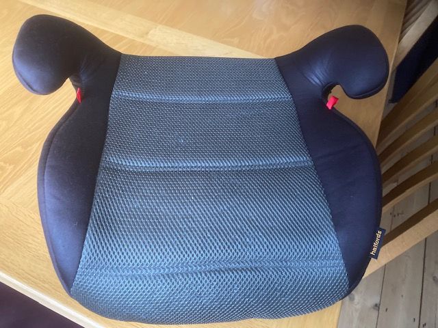 image for Halfords Child Car Booster Seat