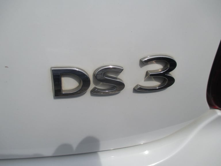 2015 DS Automobiles DS 3 1.6 BlueHDi Ultra Prestige Euro 6 (s/s) 3dr HATCHBACK Diesel Manual