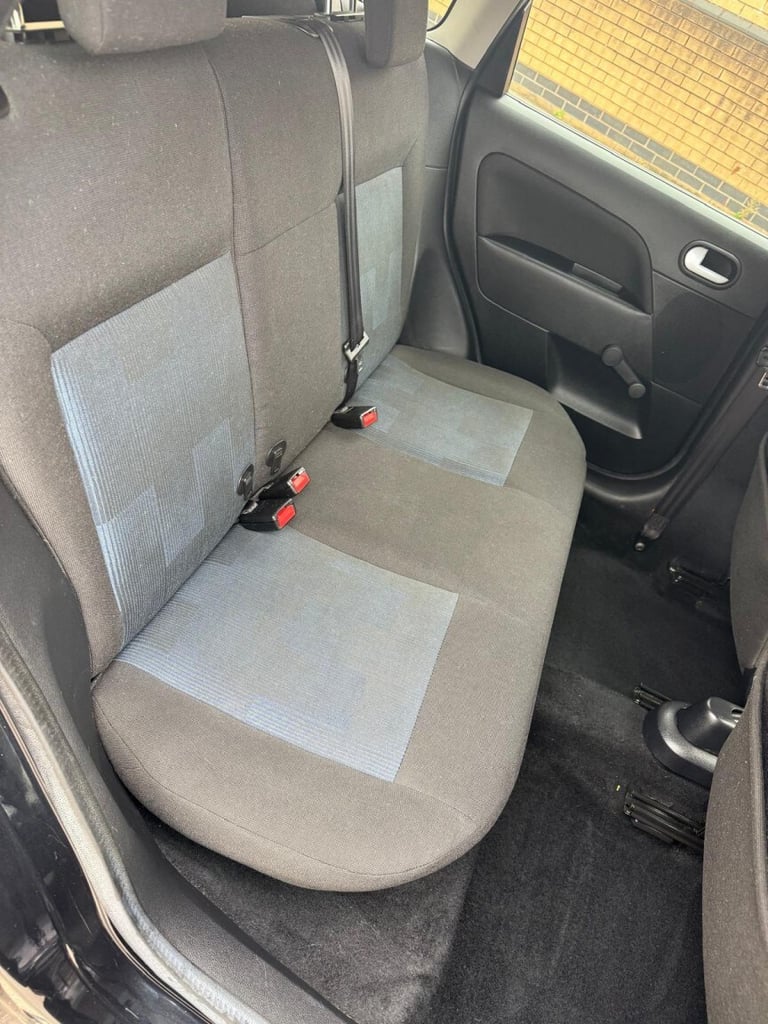 FORD FIESTA 1.3 Zetec Climate 2007 - Image 10