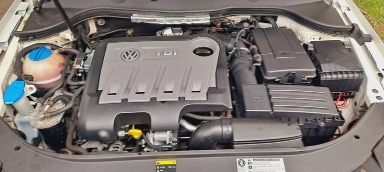 2014 Volkswagen Passat 2.0 TDI Bluemotion Tech Executive 5dr Estate £35 road tax ESTATE Diesel Ma...