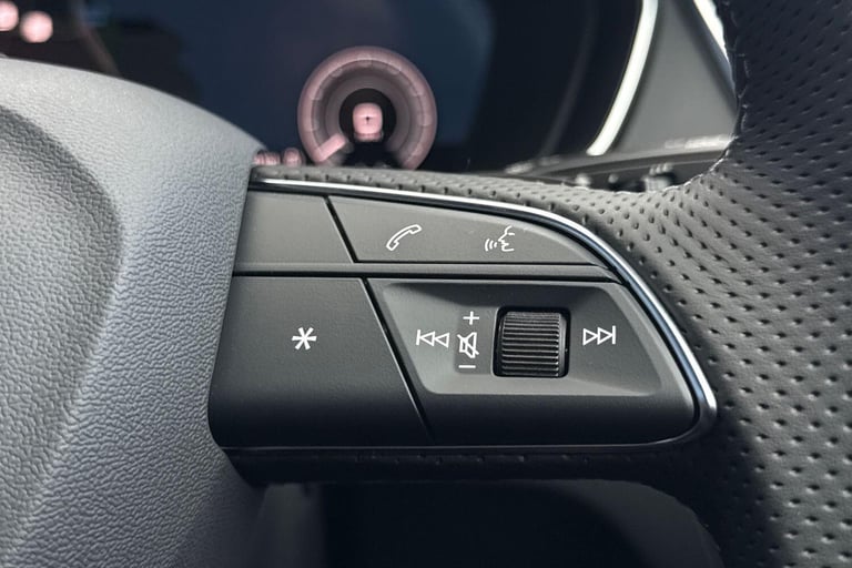  Audi Q5 2.0 TFSIe 50 S line SUV 5dr Petrol Plug-in Hybrid S Tronic quattro Euro 6 ( Petrol/Elect...