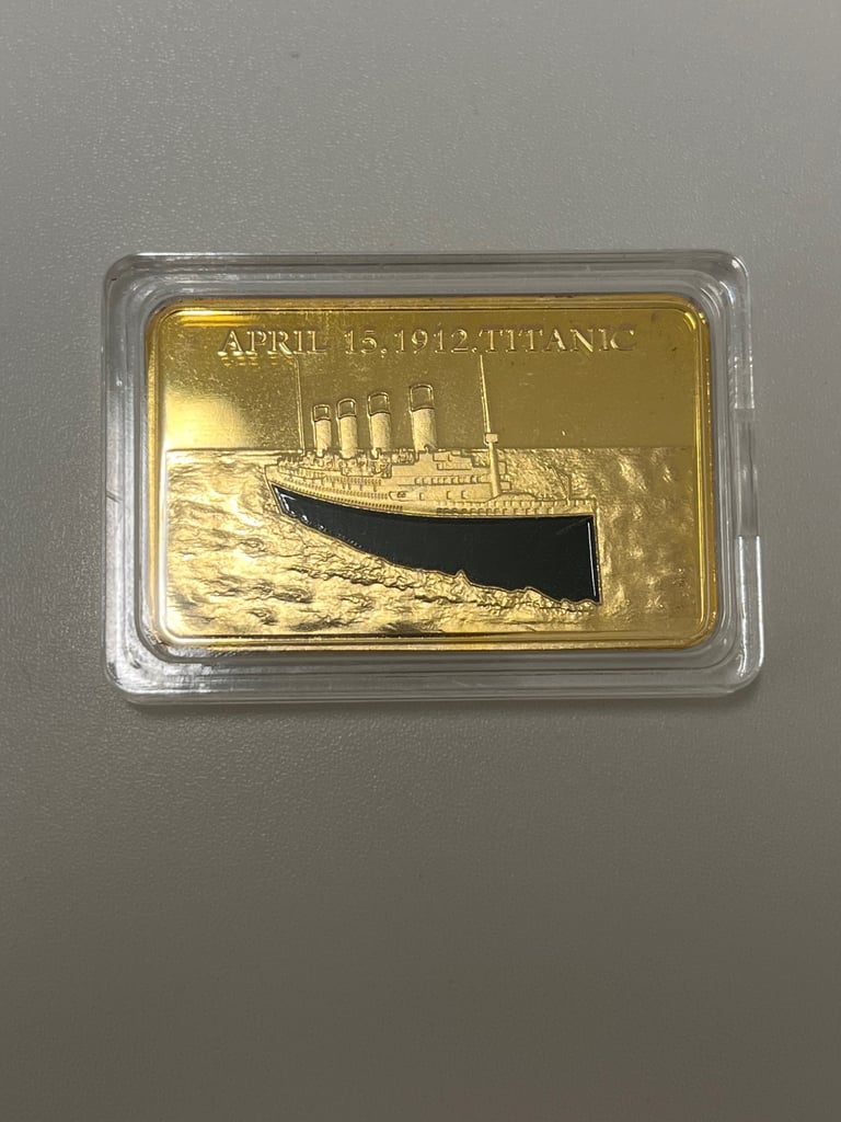 Titanic 1oz Gold Layered Commemorative Bar