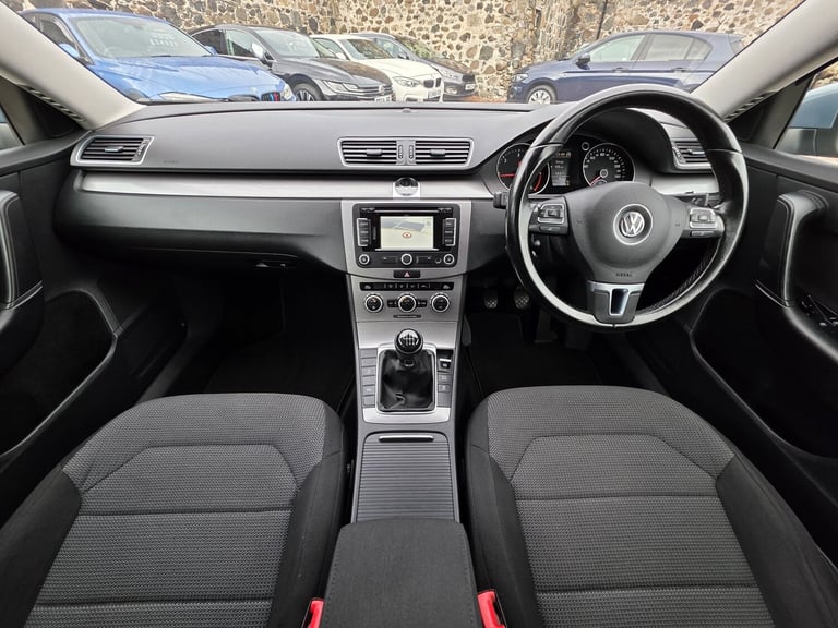 2013 Volkswagen Passat 2.0 TDI Bluemotion Tech Highline 4dr SALOON DIESEL Manual