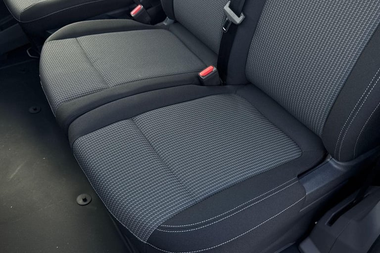 2025 Volkswagen Transporter 160kW 65kWh Commerce Pro Van Auto Van Automatic