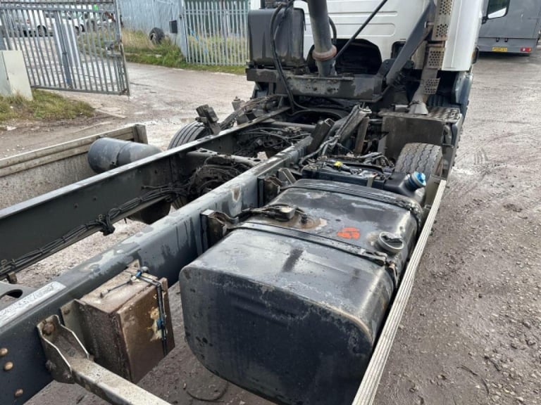 Scania P370 CB 8X4 MANUAL GEARBOX EURO 6 TIPPER