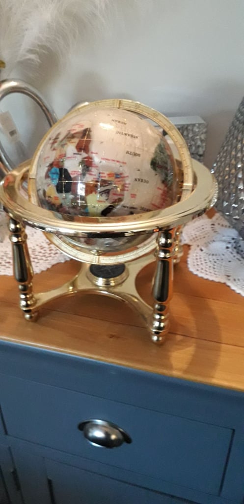 Globe 