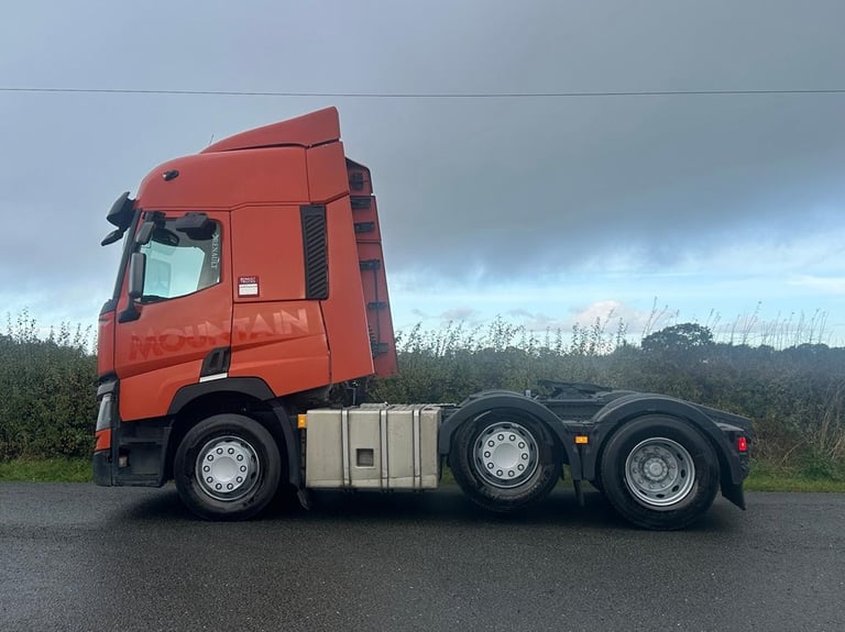 Renault T460 6 X 2 Tractor Unit