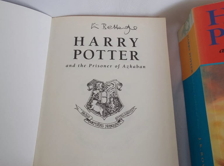 Harry Potter 1st Edition 1 -7 Paperback Hardback Set Bloomsbury Book Set (1)