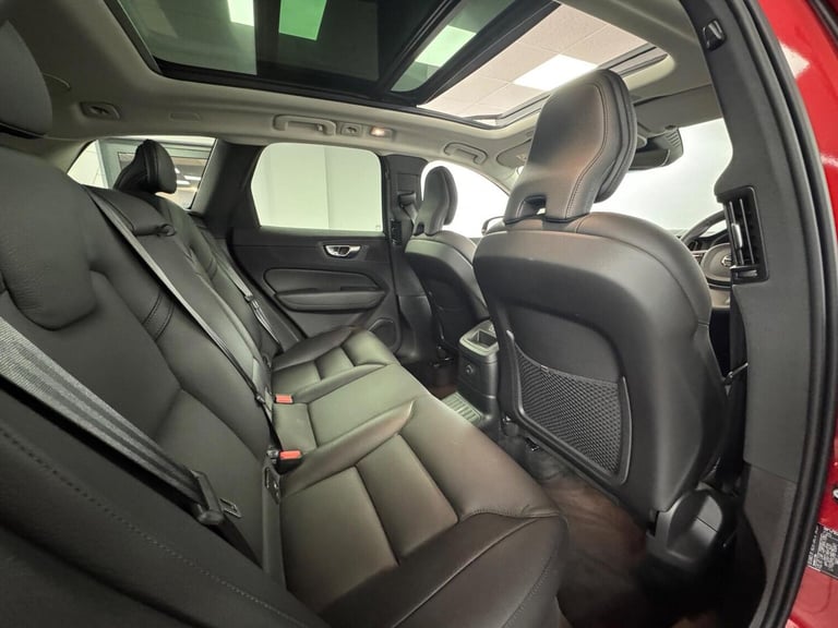 VOLVO XC60 2.0h T6 Recharge 18.8kWh Plus Auto AWD Euro 6 (s/s) 5dr 2024