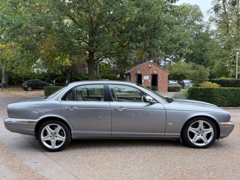2007 Jaguar XJ 2.7 XJ Executive TDVi Auto 4dr Saloon Diesel Automatic