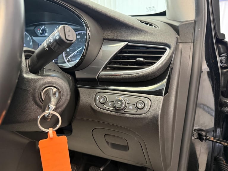 2018 Vauxhall Mokka X 1.4i Turbo ecoTEC Design Nav Euro 6 (s/s) 5dr HATCHBACK Petrol Manual